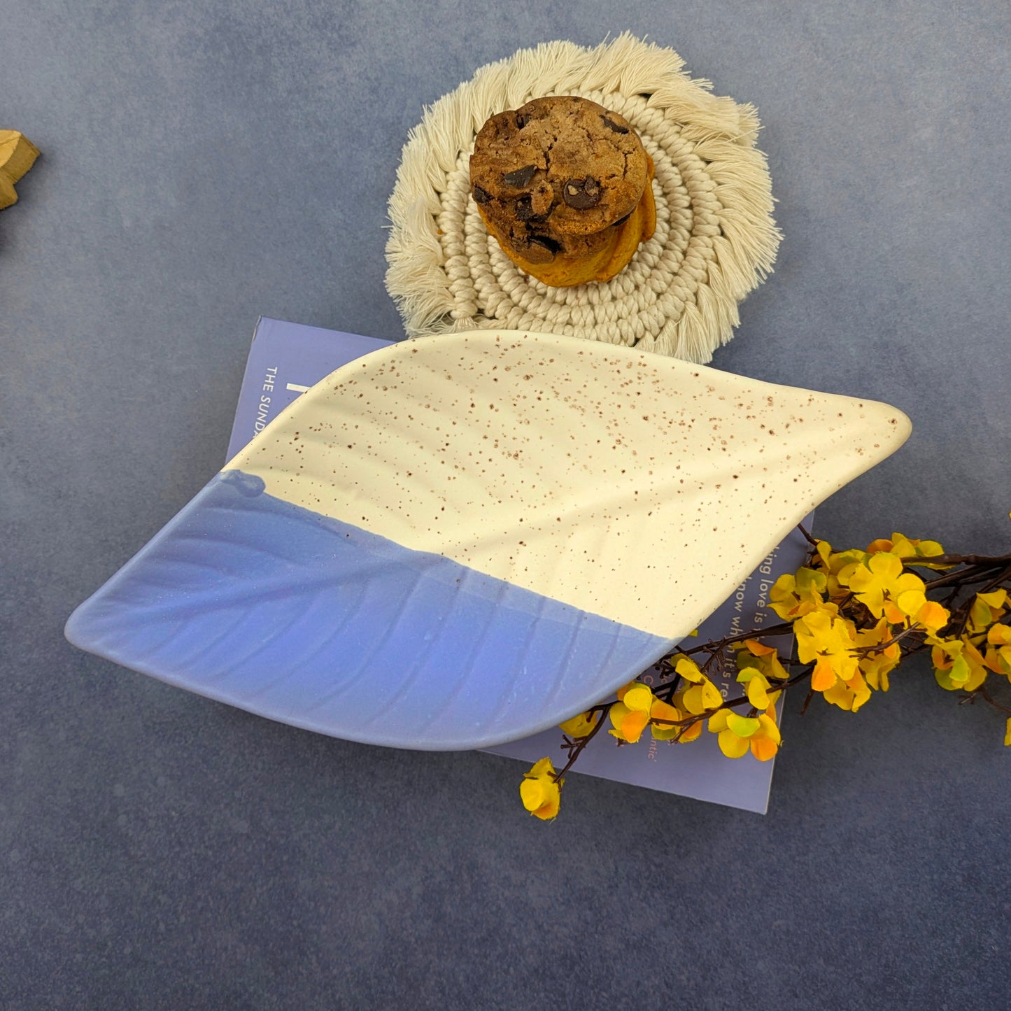 Frosted Leaf Ceramic Serving Plate