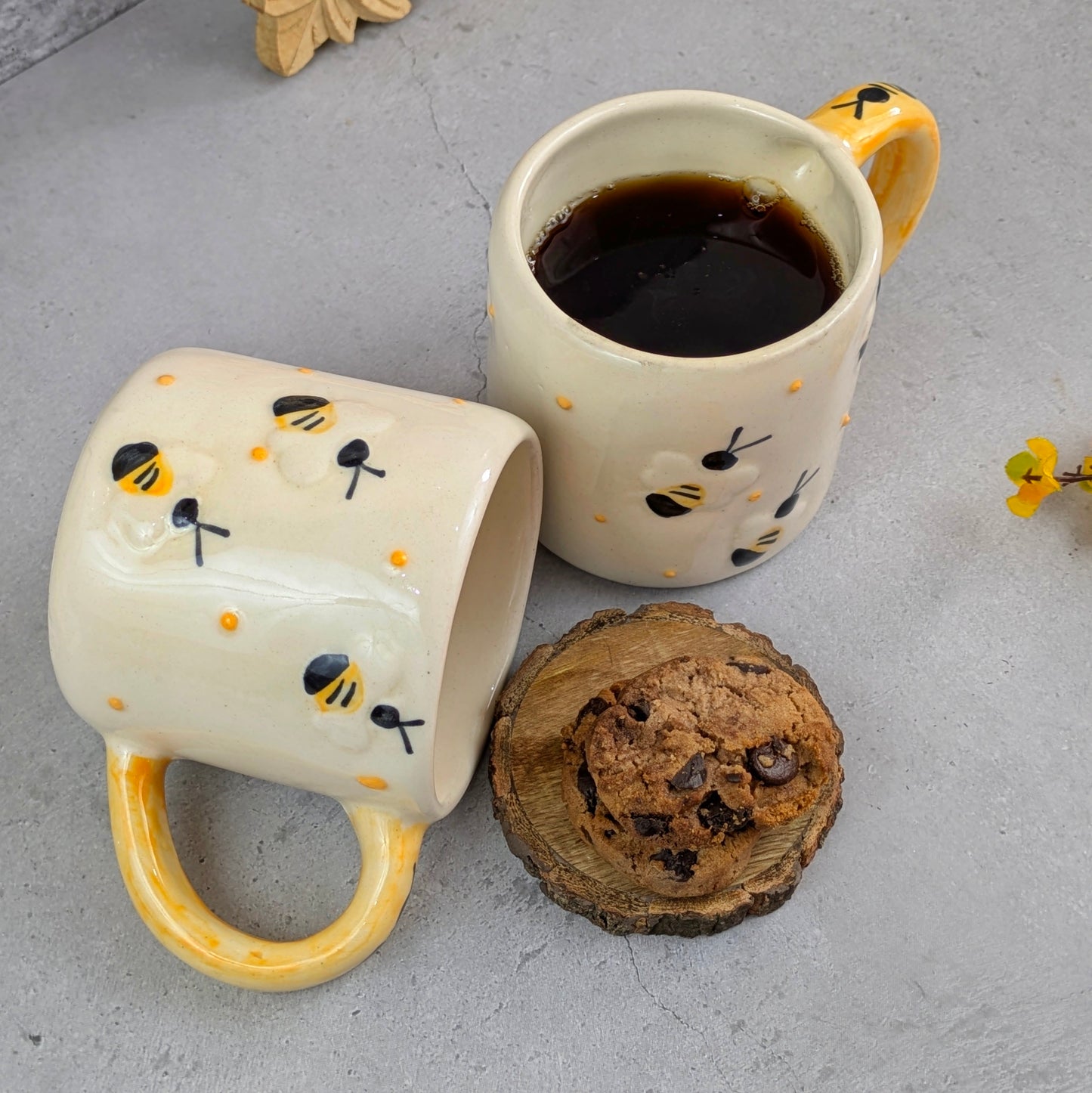 Buzz-Worthy Sips – Bee Ceramic Mug