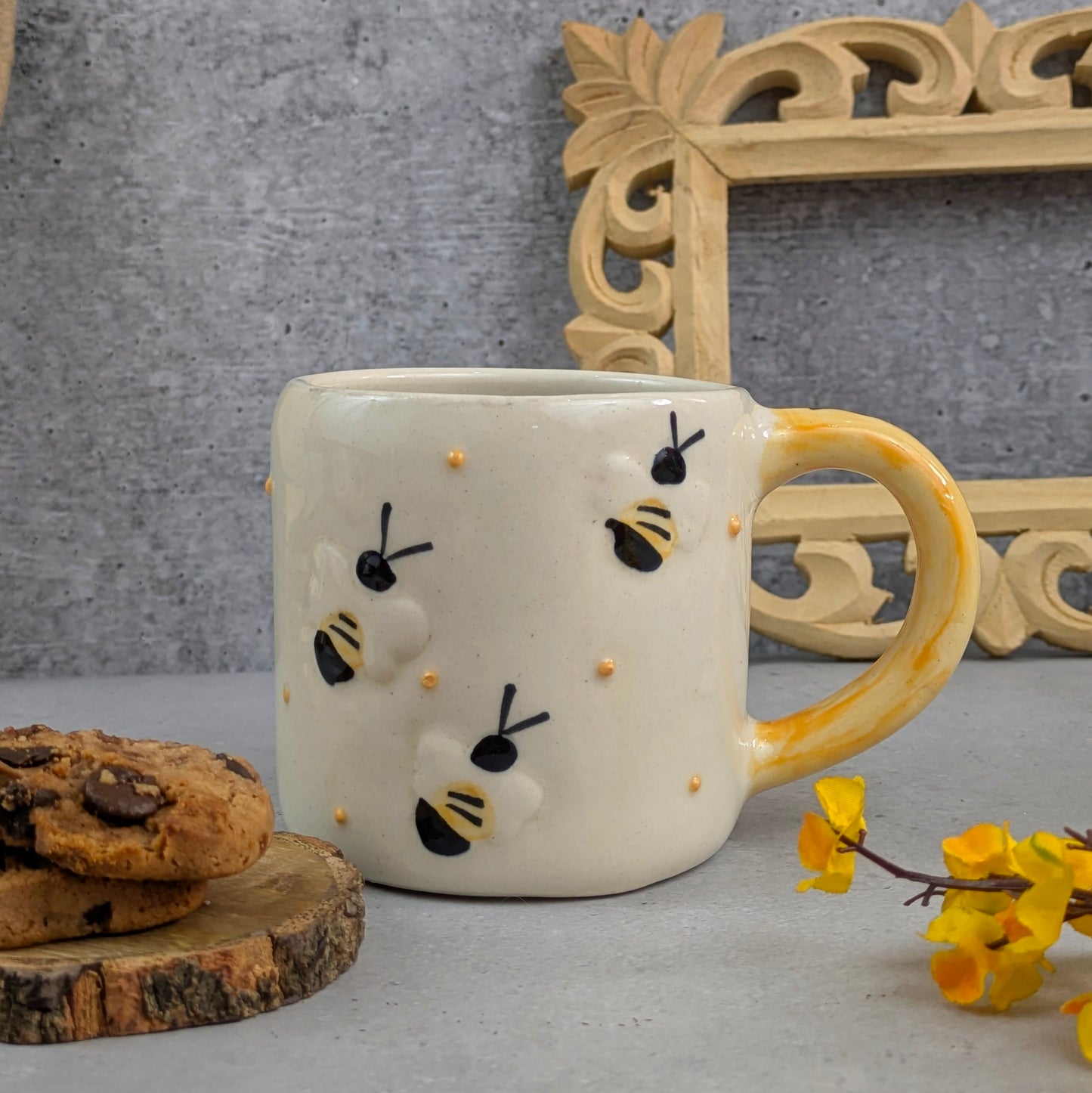 Buzz-Worthy Sips – Bee Ceramic Mug