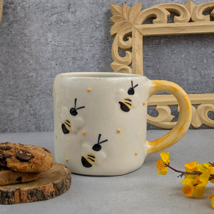 Buzz-Worthy Sips – Bee Ceramic Mug